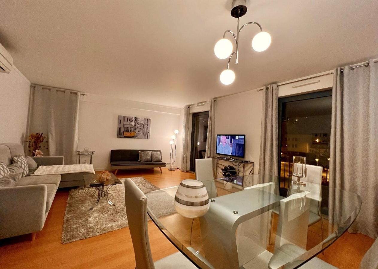 Appartamento Luxury Castle View Lisbona Esterno foto